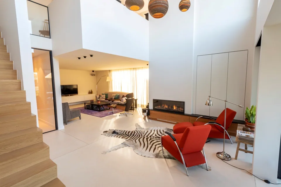 Interieur nieuwbouwwoning Brugge met veel licht