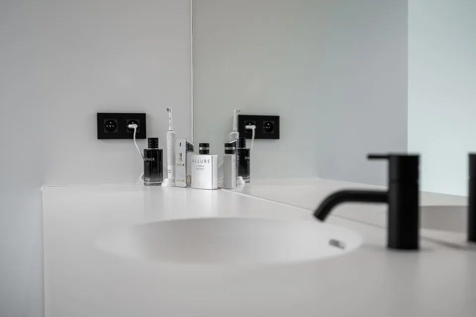 Interieur nieuwbouw woning De Haan met veel licht